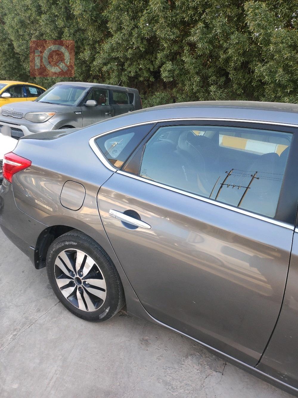 نيسان سنترا